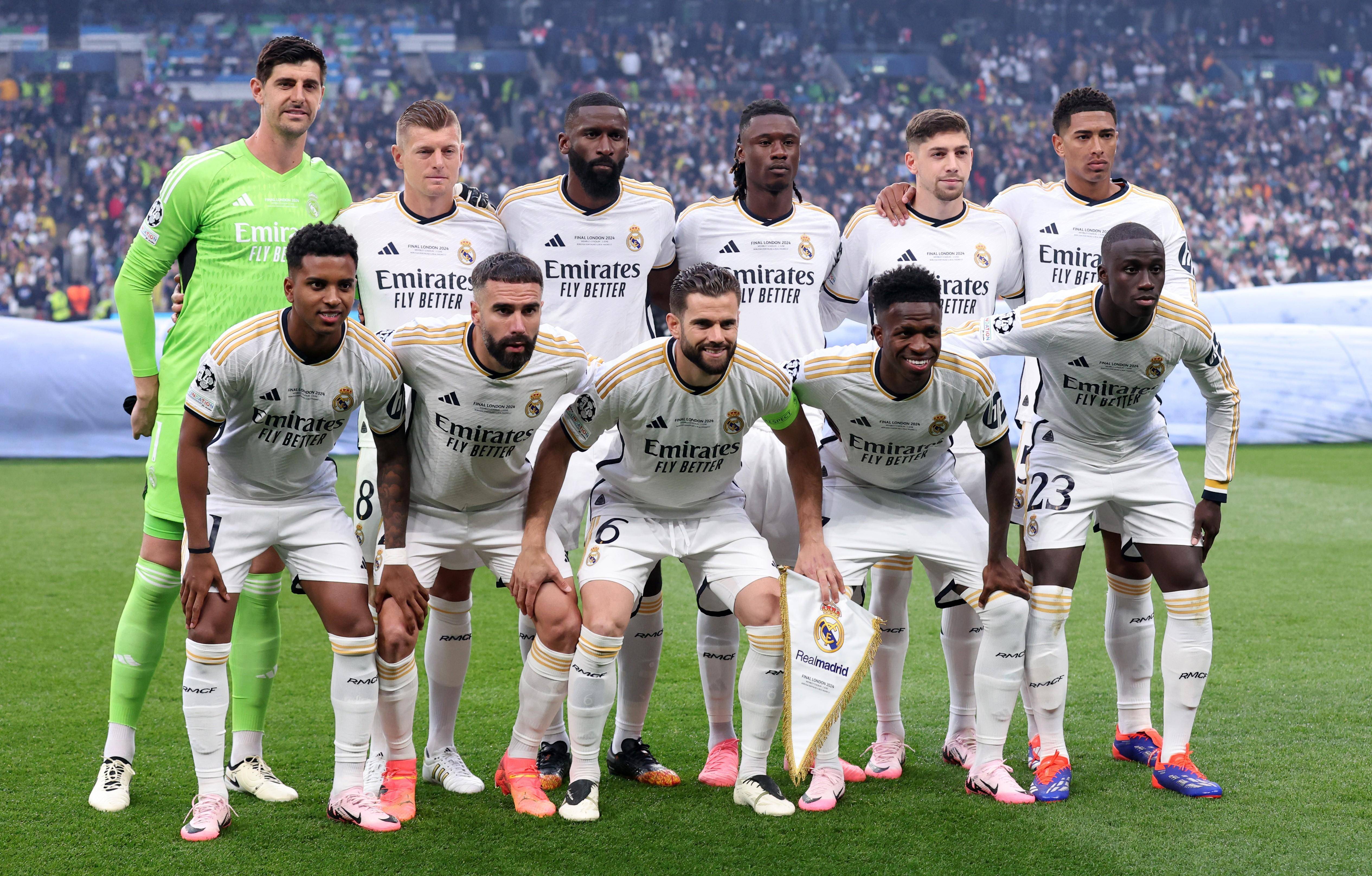 星空体育登录入口-关于意甲实力球队夺冠在望，球迷欢呼雀跃的信息