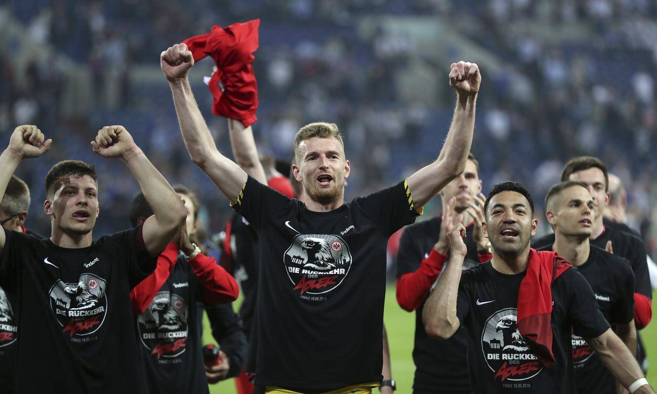 星空体育网页版-法兰克福客场逆转获胜，士气高涨！