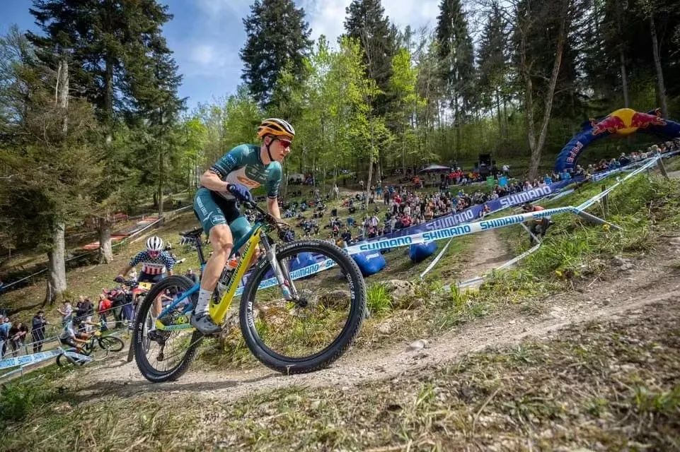 星空体育在线登陆-德国选手在自行车比赛中领先